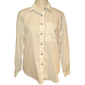 Tap & Co. White button up top‎ size small